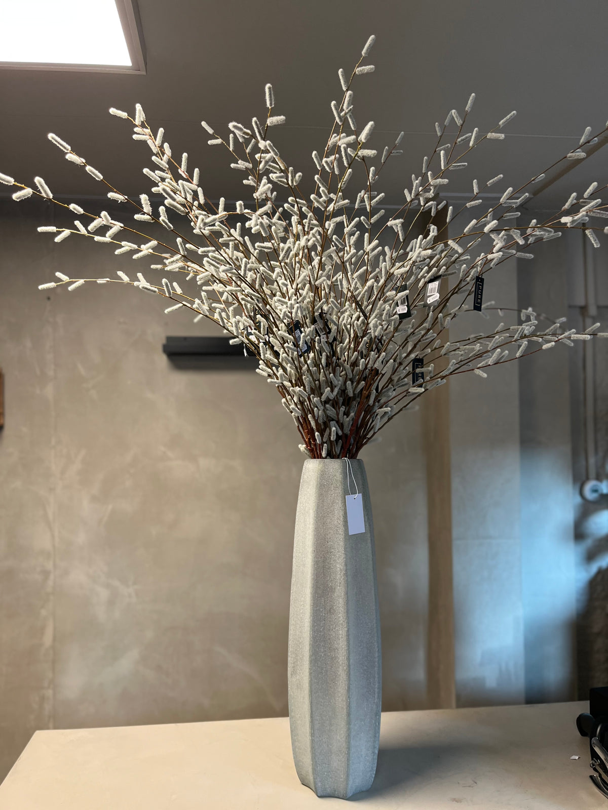 LARGE PUSSY WILLOW 122CM GREY