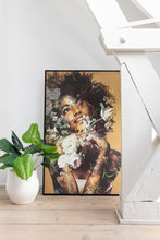 Afbeelding in Gallery-weergave laden, Frame Woman Flowers Canvas/Wood Mix
