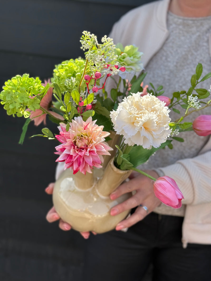 Toetervaas L gevuld met zijdenbloemen