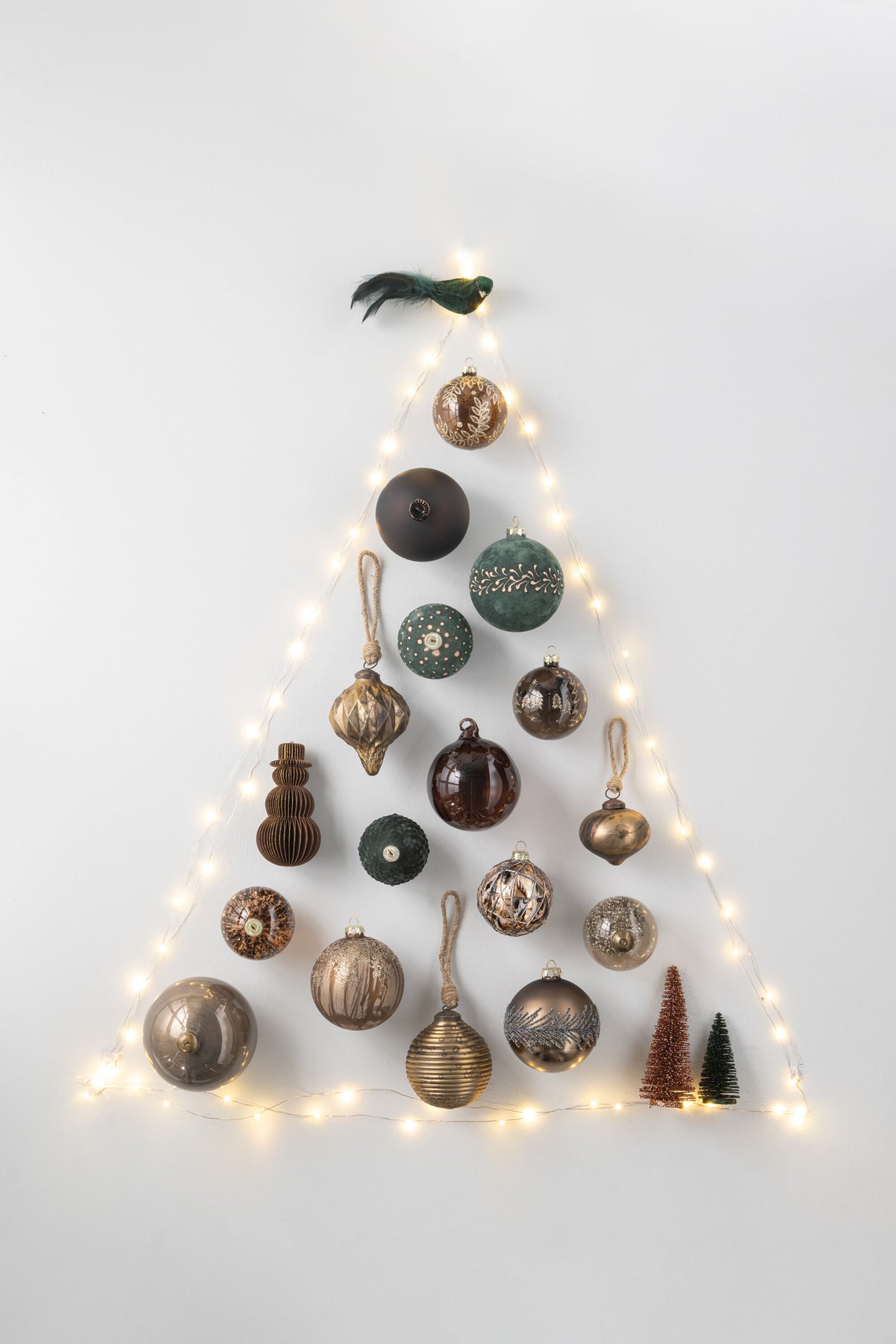 Box Of 6 Christmas Baubles Glitter Inside Glass Brown
