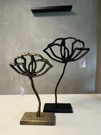 Ornament op voet papaver 28x8,5x45 cm zwart