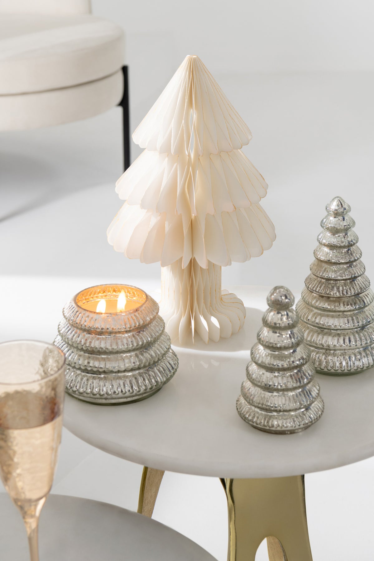 Christmas Tree Foldable Paper Off-White Medium