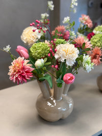 Toetervaas L gevuld met zijdenbloemen