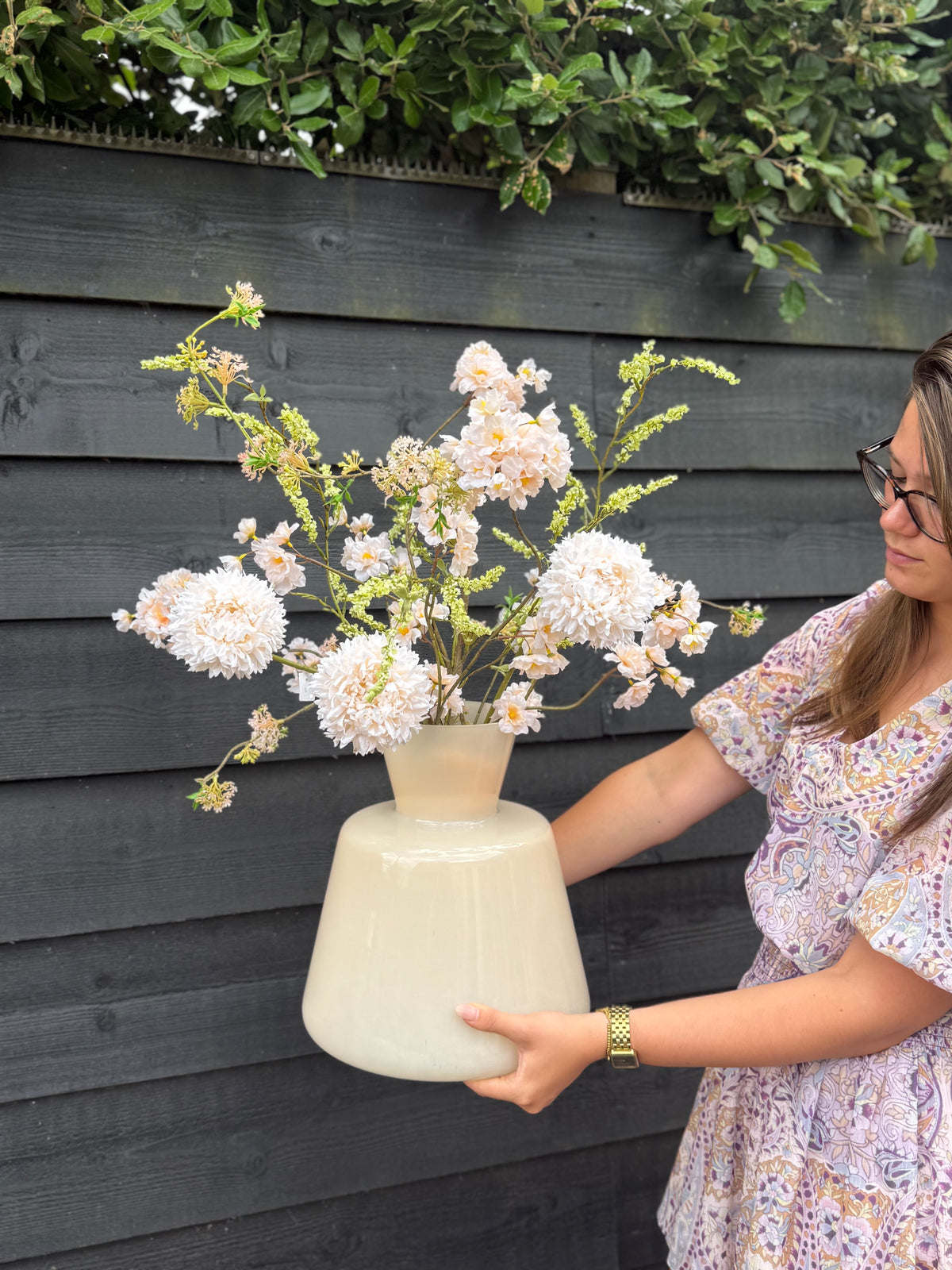 Speciale aanbieding ~ Vaas inclusief Zijdenboeket Ivory garden