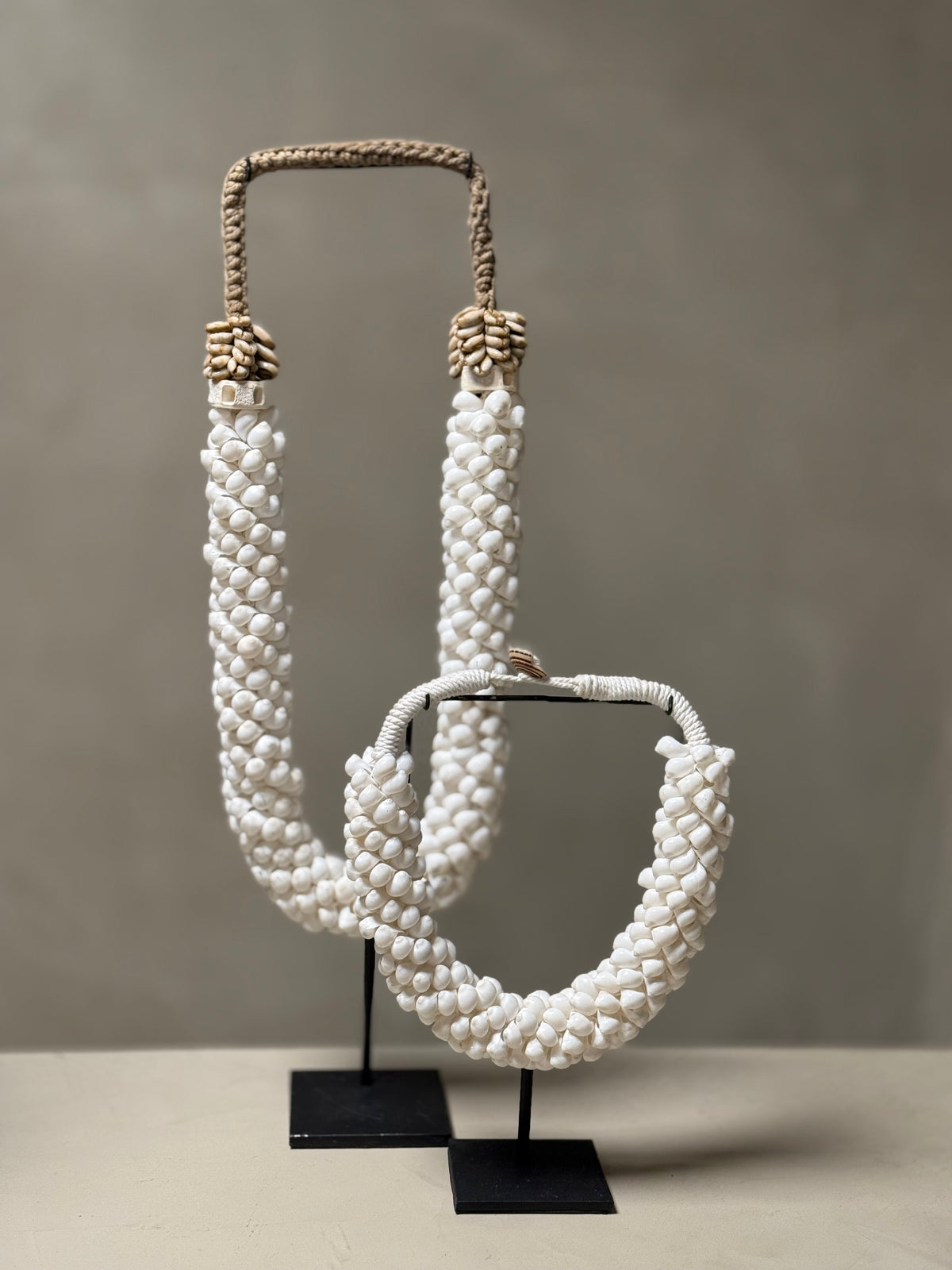 Schelpen ketting op standaard M