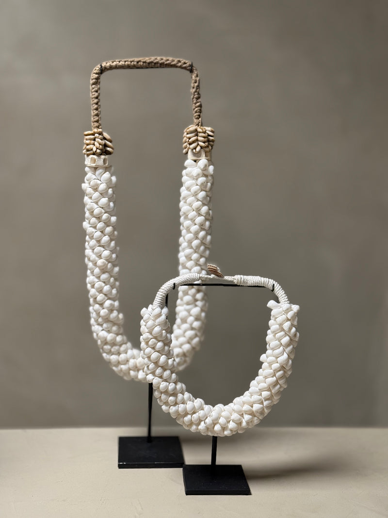 Schelpen ketting op standaard M