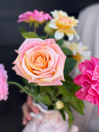Bird vaas M gevuld met realtouch zijdenbloemen