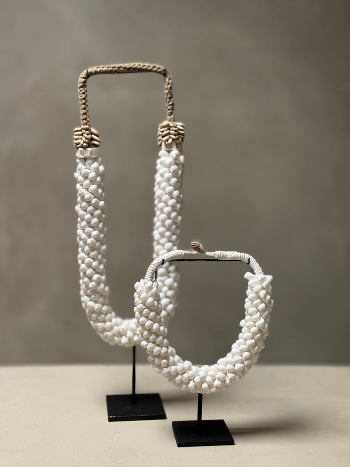 Schelpen ketting op standaard M