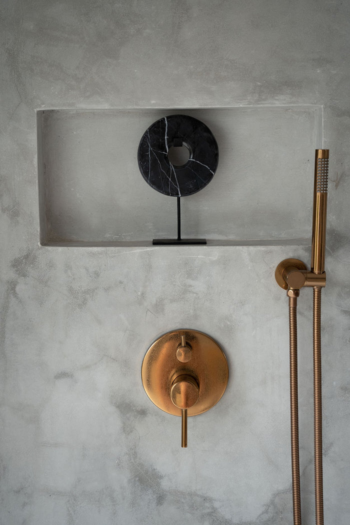 De Marmeren Disc op Stand - Zwart - M