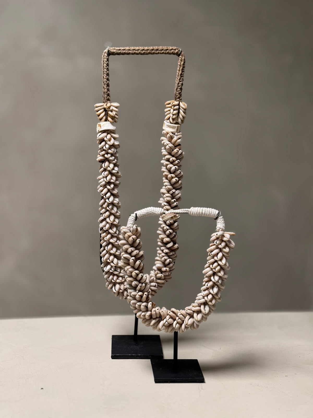 Schelpen ketting op standaard M