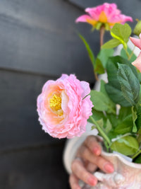 Bird vaas M gevuld met realtouch zijdenbloemen