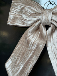 Velvet Bow – Champagne XL