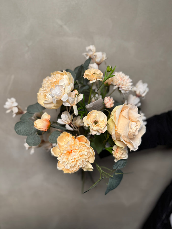 Valentijntip - Zijdenboeket Soft Devotion