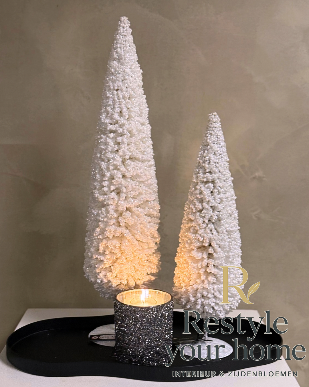 Christmas Tree Pet White Large