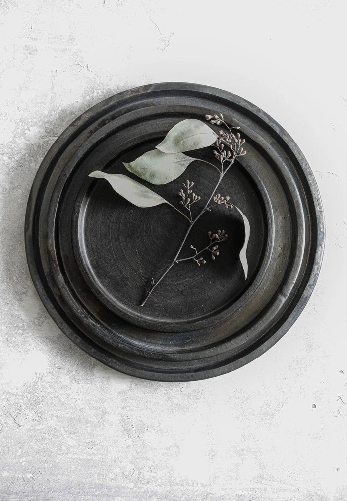 The Terracotta Burned Plate - Black - L
