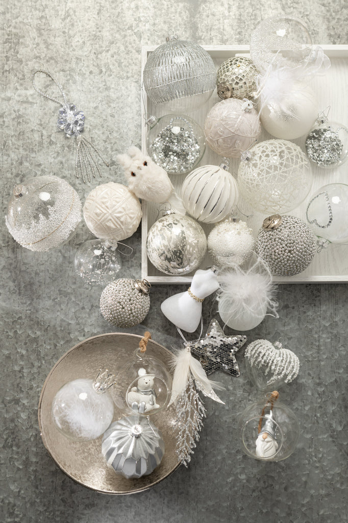 Box Of 4 Christmas Baubles Sugar Middle Diamonds Line Glass Clear Large