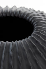 Afbeelding in Gallery-weergave laden, Vase deco 55x45 cm CACTI matt black
