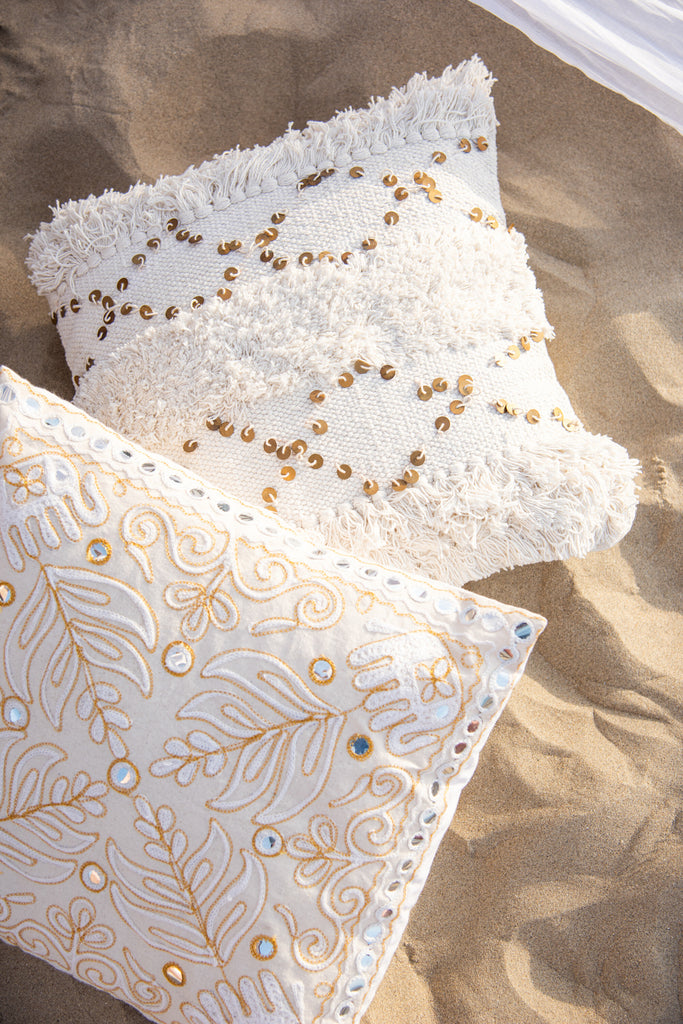 Cushion Tufted Fringes Cotton/Sequin White/Gold