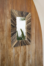 Afbeelding in Gallery-weergave laden, De Driftwood Framed Spiegel - Naturel - M
