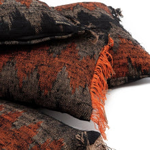 Afbeelding in Gallery-weergave laden, De Oh My Gee Kussenhoes - Zwart Oranje -  60x60
