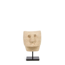 Afbeelding in Gallery-weergave laden, The Sumba Statue #23 on Stand
