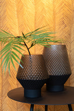 Afbeelding in Gallery-weergave laden, Vase Pattern Glass Grey Small

