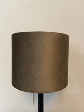 Afbeelding in Gallery-weergave laden, Cilinderkap Brynxz 15cm Brown/taupe
