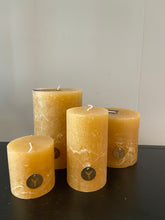 Afbeelding in Gallery-weergave laden, Stompkaars Honing XL
