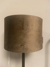 Afbeelding in Gallery-weergave laden, Lampenkap Brynxz 20cm Brown/taupe
