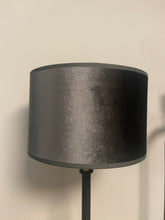 Afbeelding in Gallery-weergave laden, Cilinderkap dark grey 20cm
