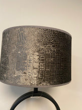 Afbeelding in Gallery-weergave laden, Cilinderkap croco grey 25cm
