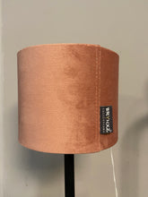 Afbeelding in Gallery-weergave laden, Cilinderkap Brynxz soft pink 15cm
