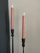 Afbeelding in Gallery-weergave laden, Dinerkaars LED roze set 2 mt L
