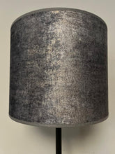 Afbeelding in Gallery-weergave laden, Lampenkap 25 cm grey/gold 2064
