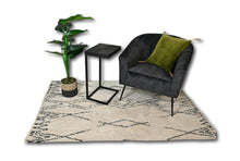 Afbeelding in Gallery-weergave laden, Decorative pillow with tassels - 45x45 - Olive green/gold - Velvet
