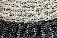 Afbeelding in Gallery-weergave laden, Vloerkleed Malibu - ø150 cm - raffia/zeegras - naturel/zwart
